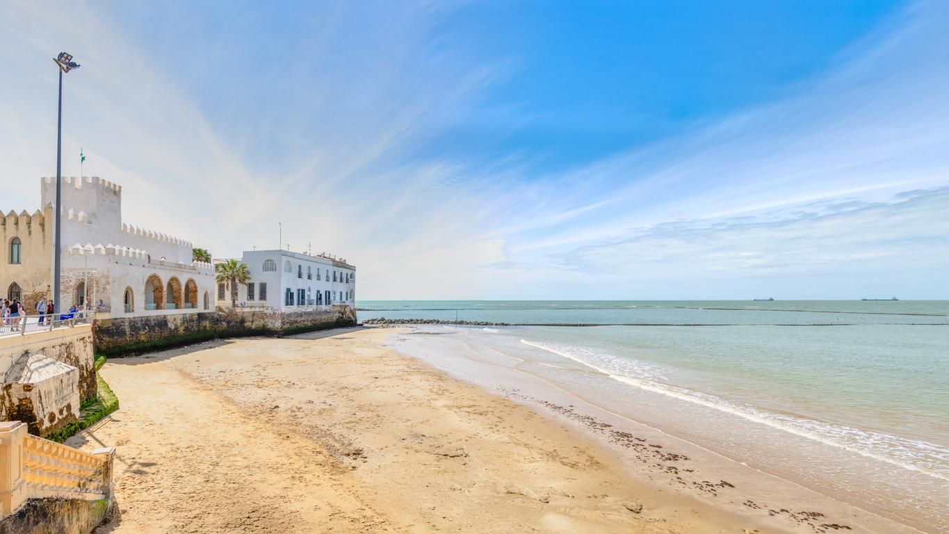 Playa en la ciudad de Chipiona, Cádiz