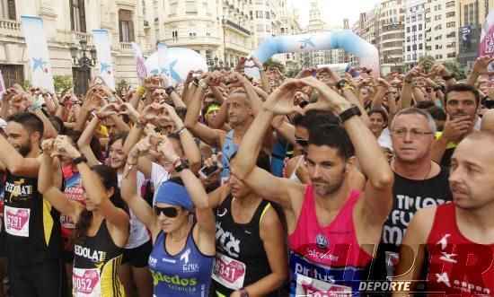 Búscate en la galería de la jornada contra el cáncer en Valencia