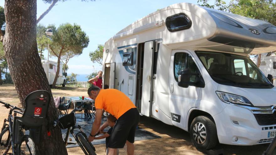 Un a autocaravana al Càmping Palamós