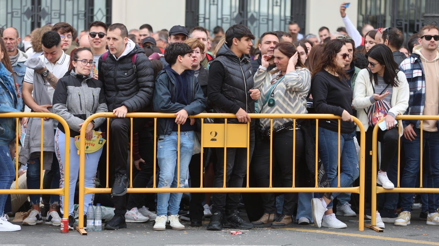 Búscate en la mascletà del 2 de marzo