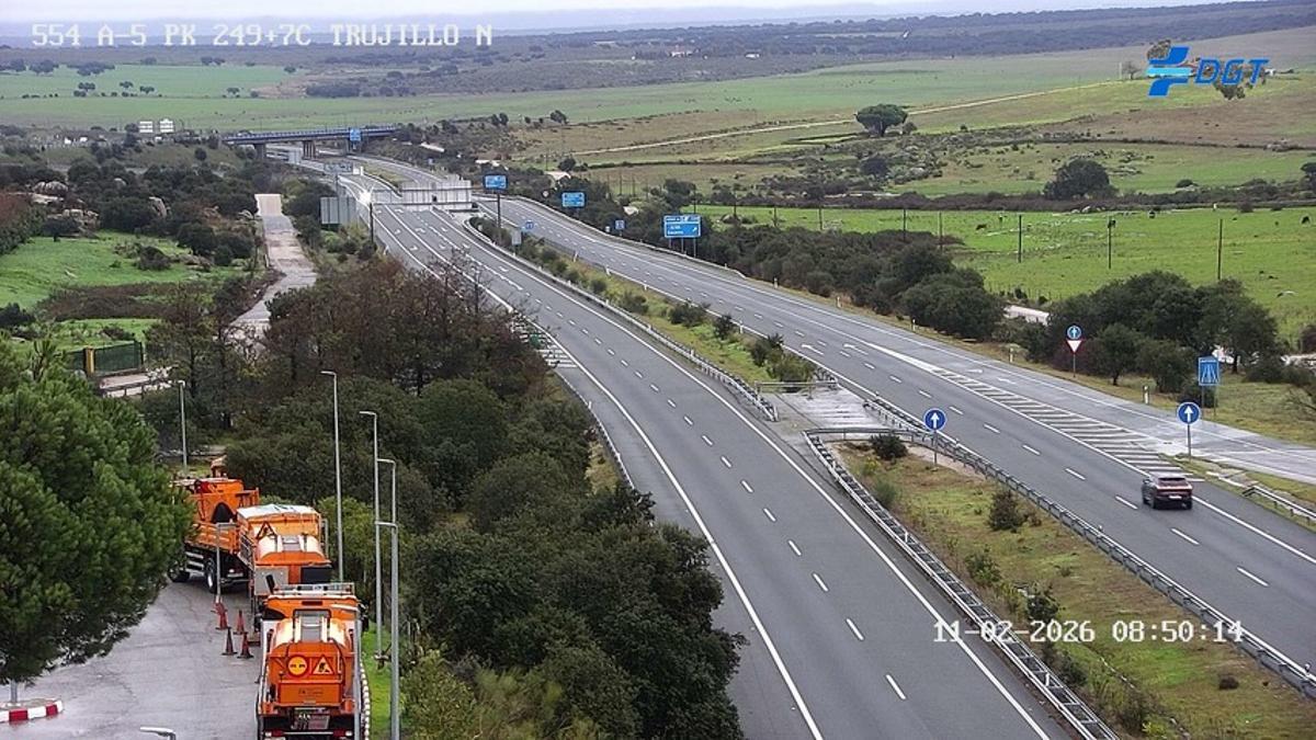 Imagen captada por una cámara de la DGT en la A-5 cerda de Trujillo