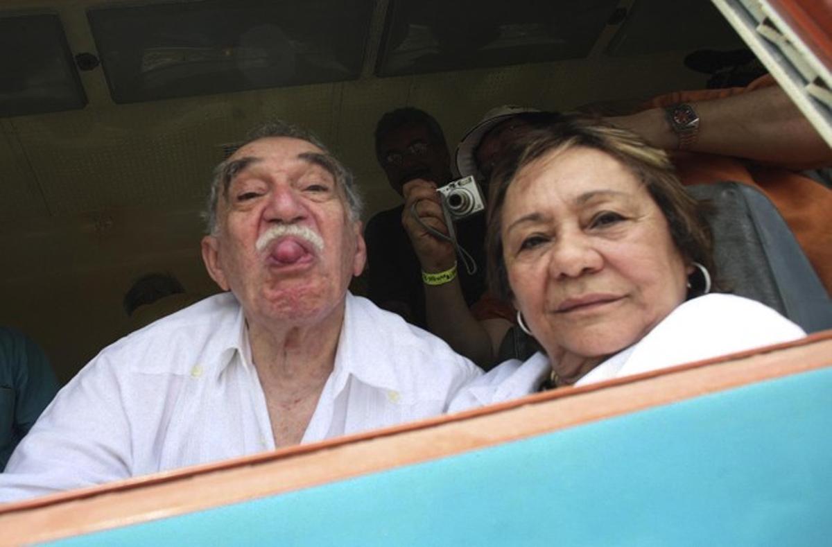El 30 de mayo del 2007, García Márquez visitó su localidad natal, Aracataca, por primera vez en 25 años. A su lado, su esposa Mercedes Barcha.