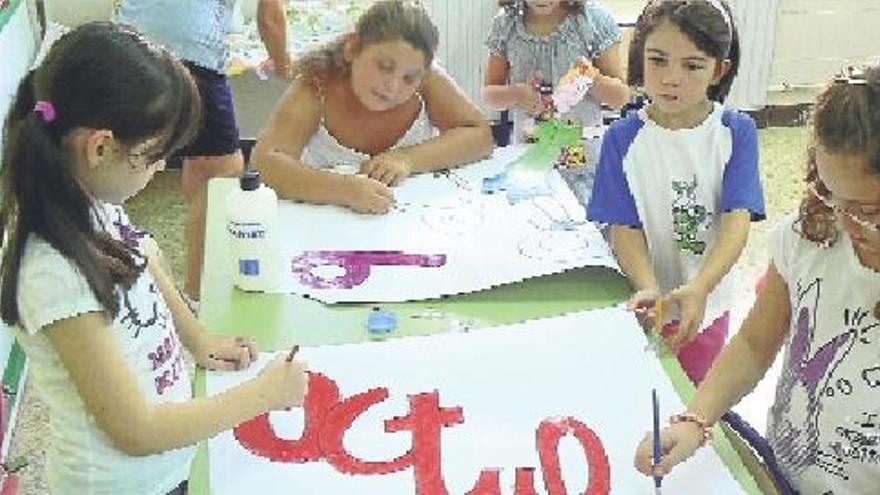 36.000 estudiantes de Castelló celebran las &quot;trobades d&#039;escola en valencià&quot;