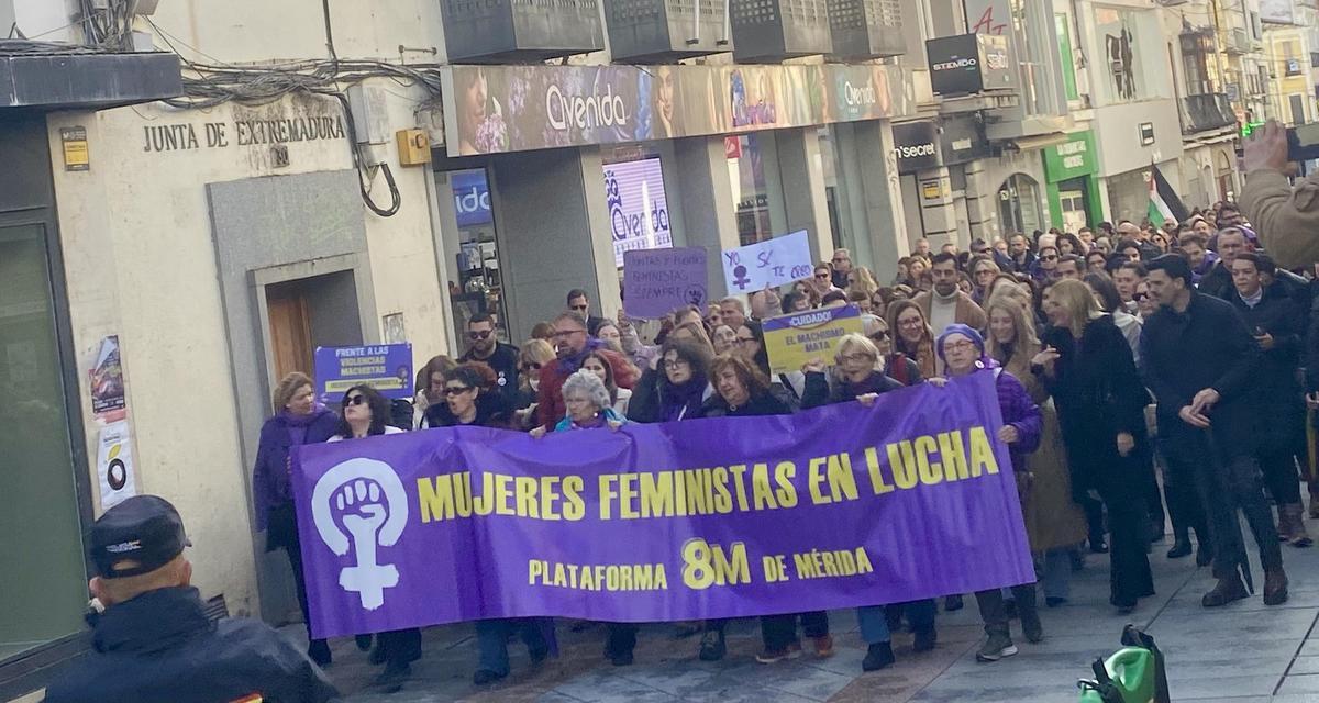 Plataforma 8M de Mérida.