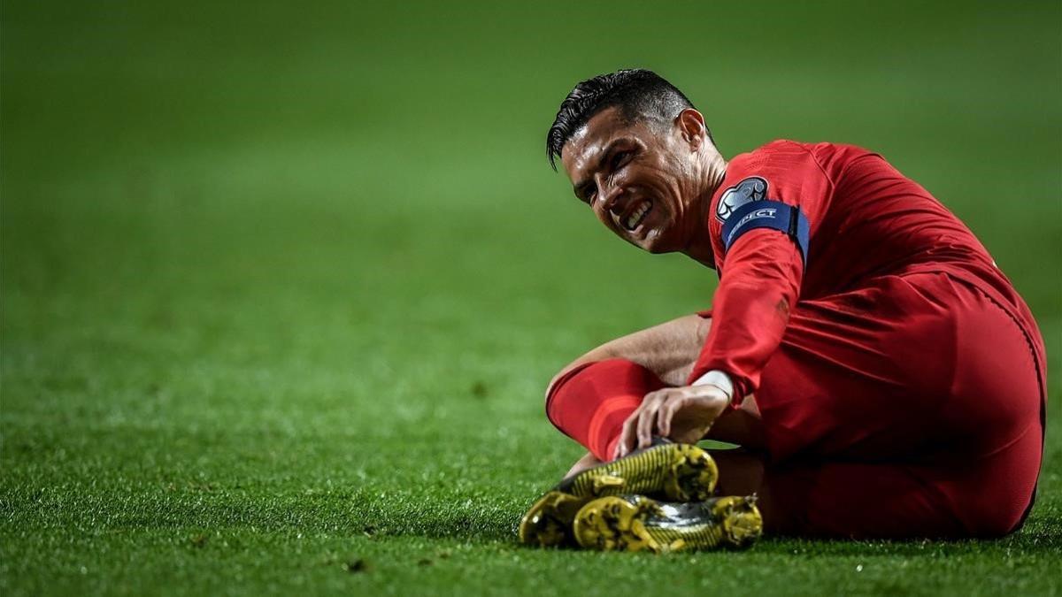 Cristiano Ronaldo, con dolor con Portugal.