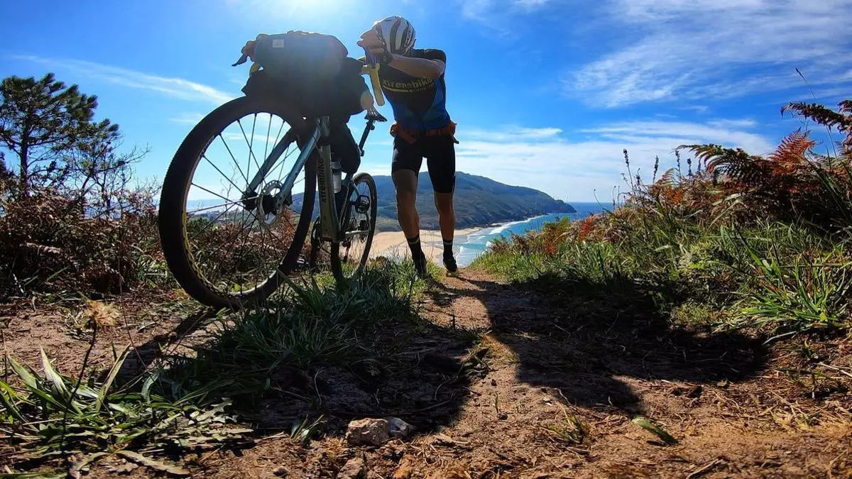 El paraíso, desde la bicicleta: el gravel de ultrafondo llega a Galicia