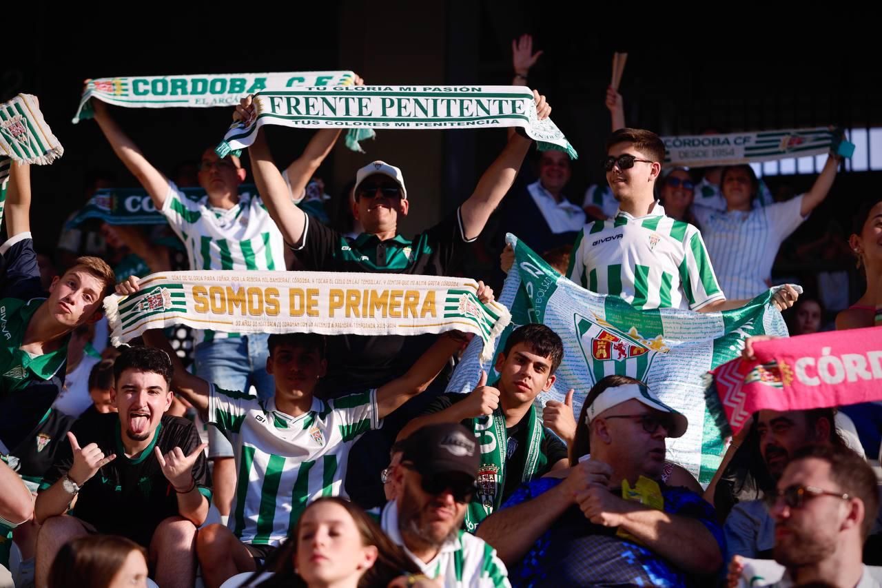 Córdoba CF-Barcelona Atlétic | La afición cordobesista, en imágenes
