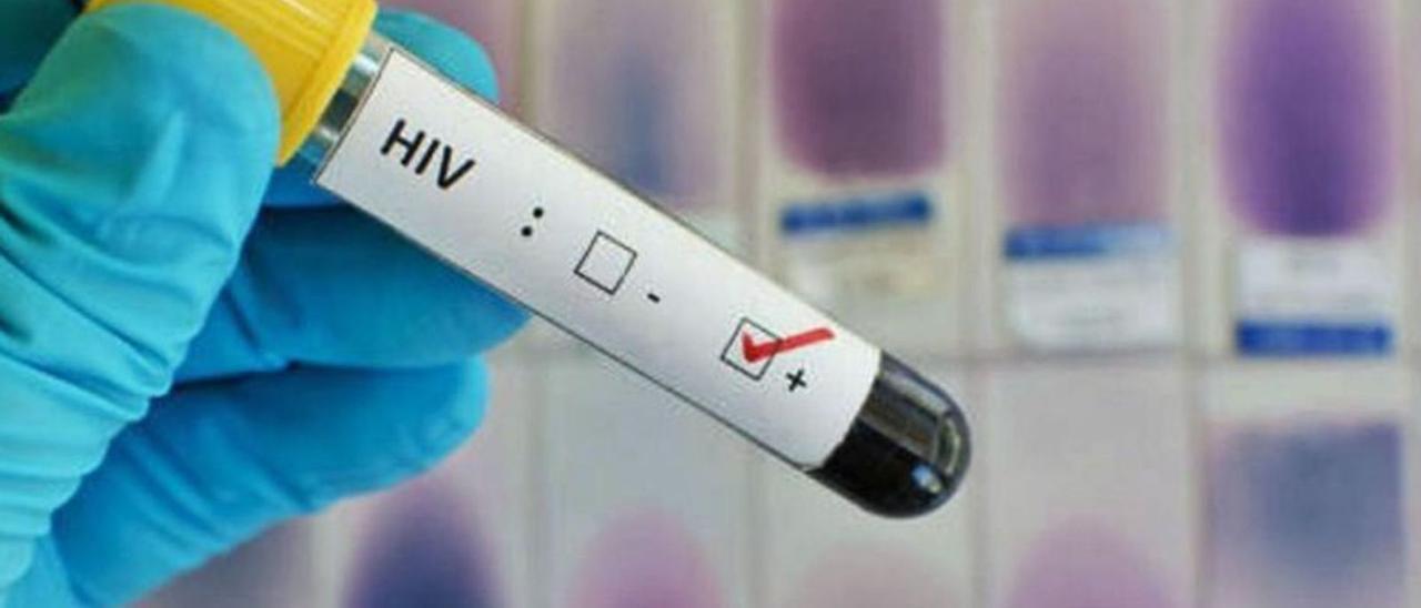 Cuando a una persona se le diagnostica VIH, se le comienza a administrar un tratamiento antirretroviral.
