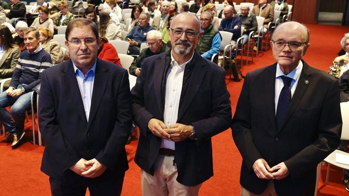 Ignacio López Goñi, en el centro de la imagen.