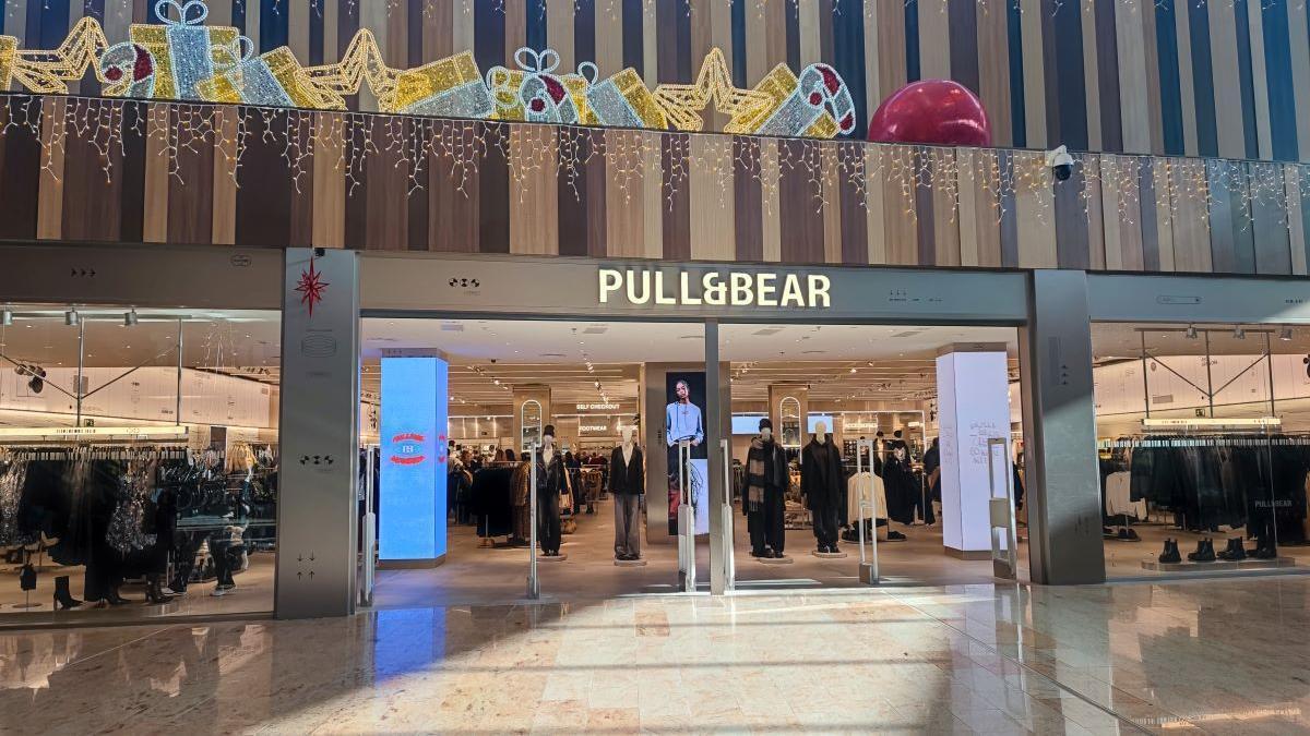La botiga Pull&amp;Bear, al Gran Jonquera.
