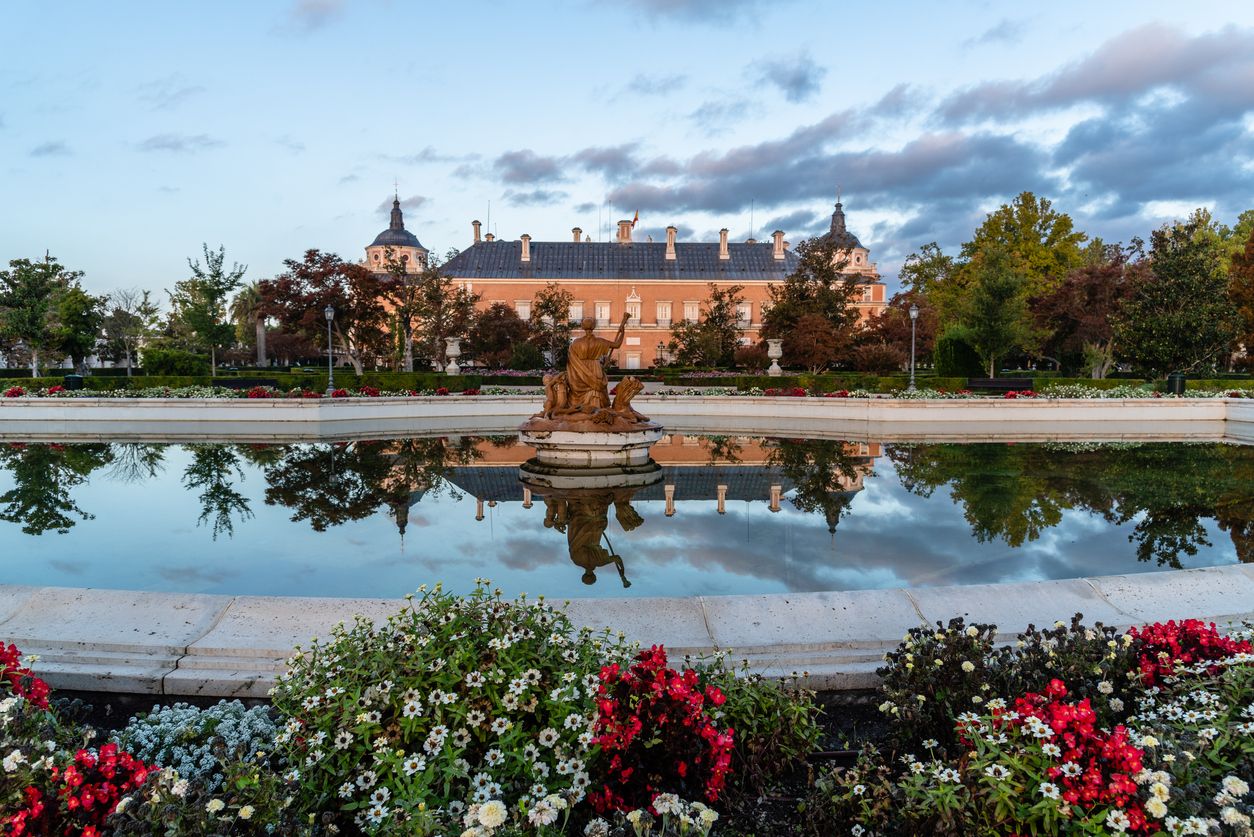 El tren más bonito de España pasa por las ciudades más atractivas