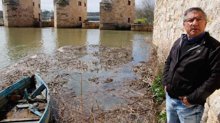 El hijo del barquero de Olivares relata el rescate en la zona en la que se precipitó el vecino de Valladolid al que salvó la vida.