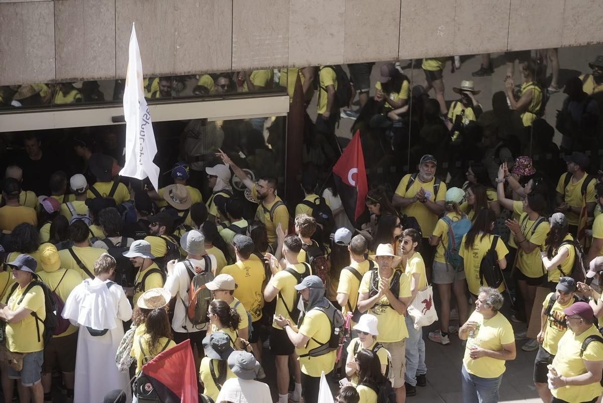 La protesta de professors es trasllada aquest divendres a Monserrat