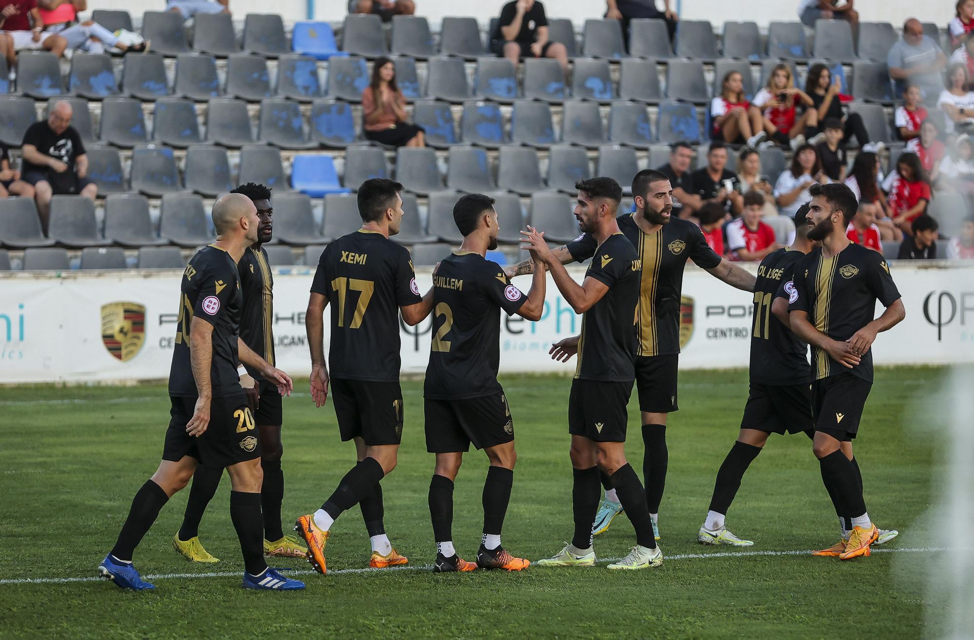 El Intercity hace los deberes casa frente a la Real Sociedad B ( 5 - 2 )