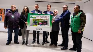 Imagen de la presentación del cupón de la ONCE que conmemora el centenario de la concesión de título de ciudad a LHospitalet de Llobregat