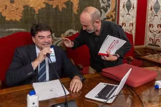 Copé retoma su permiso por acogimiento y abre la puerta a que Barcala apruebe el plan de ajuste sin la oposición en Alicante