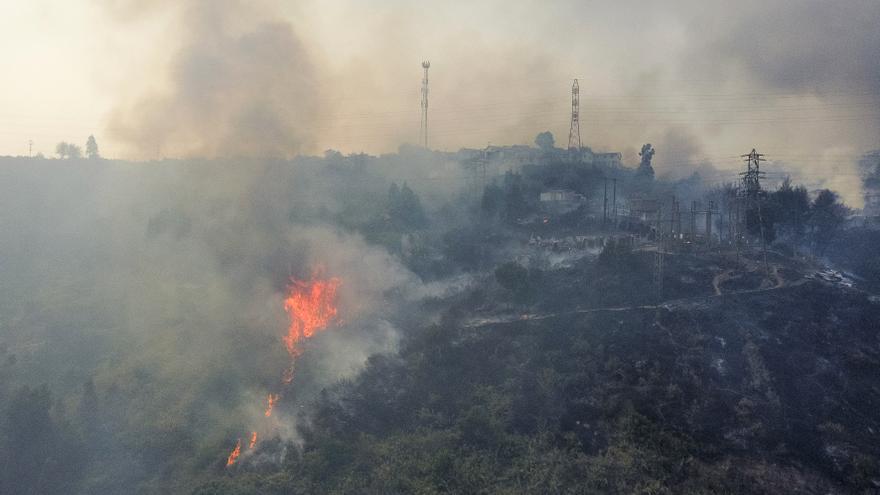 Drones muestran la destrucción causada por el fuego en la región chilena de Valparaíso