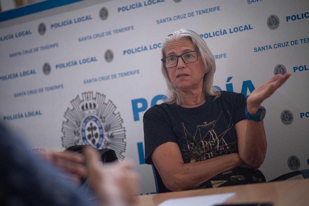 Candelaria Gómez, una de las primeras mujeres policías de Santa Cruz de Tenerife.