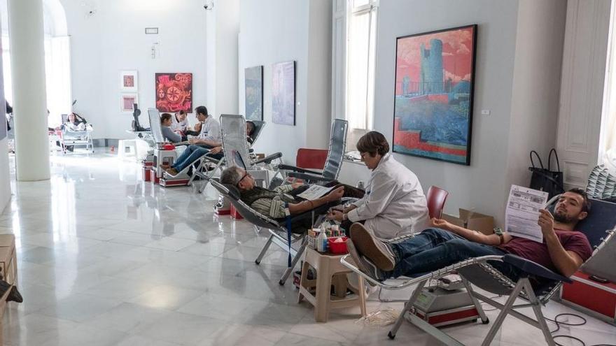 Un momento de la colecta de sangre realizada en el Ayuntamiento de Cartagena la semana pasada.