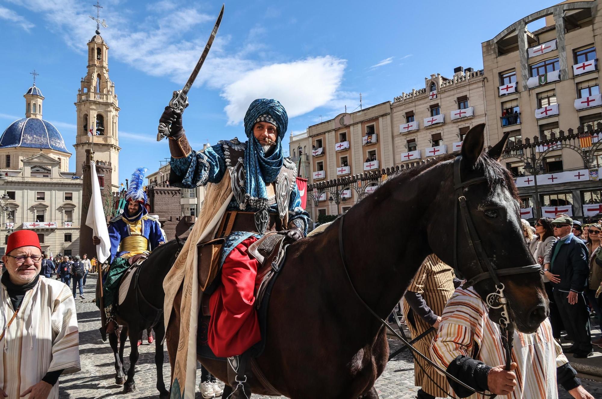 Estalla la batalla en Alcoy