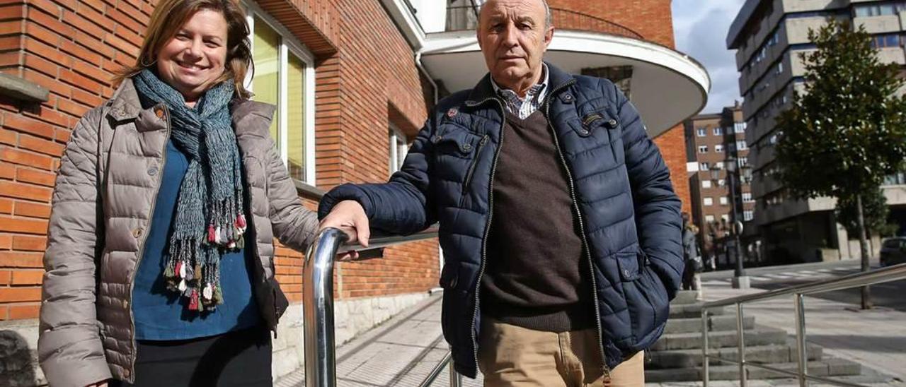 Marisa Fernández y Gerardo Fernández González, en la Facultad de Formación del Profesorado.