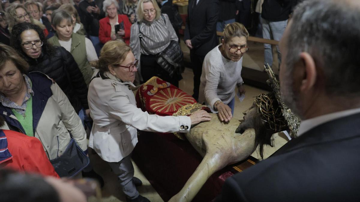 Davallament del Crist de la Sang en Palma