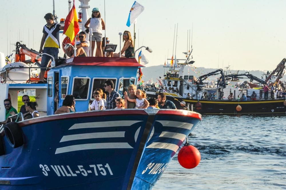 Procesión de la Virgen del Carmen 2017 en Arousa