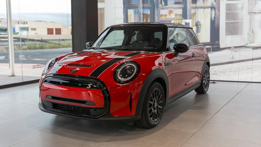 Modelo Mini Cooper SE.