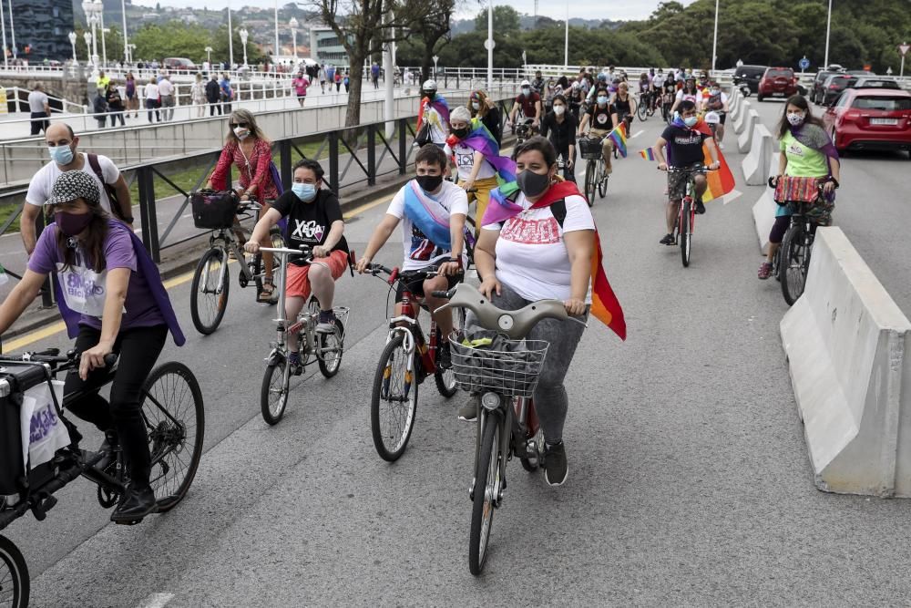 Bicicletada LGTB en Gijón