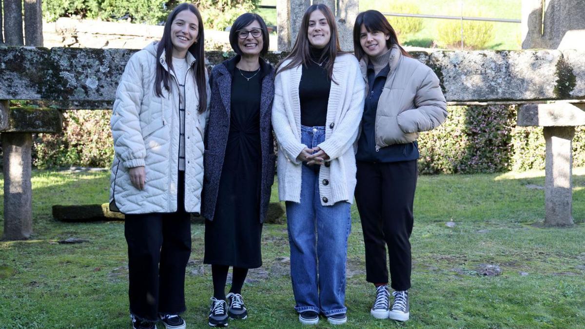 De izquierda a derecha, Adriana Pérez, María Rodríguez, Jenifer Dios y Saray Fernández.