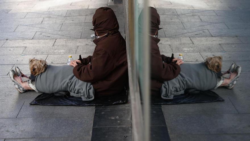 Las prestaciones sociales evitan que medio millón de canarios caigan en la pobreza