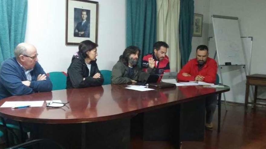 Los miembros de la Coordinadora del Mundo Rural en una reciente presentación.