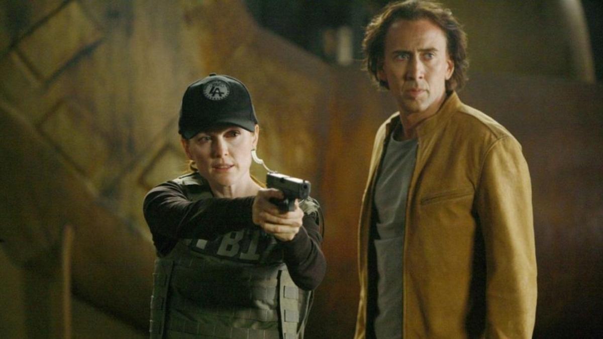 Julianne Moore y Nicolas Cage, en una escena de la película Next