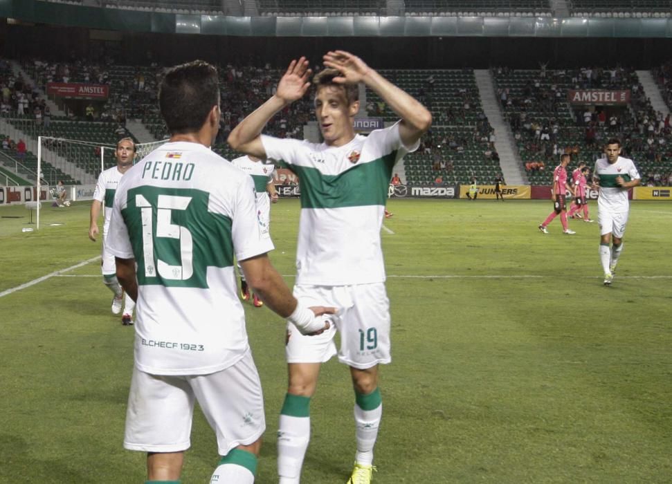 El Elche CF acelera en casa