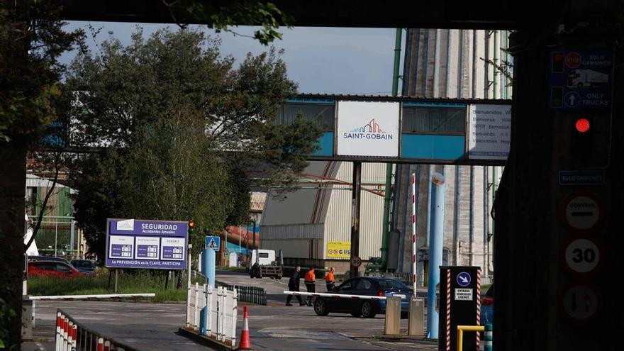 UGT y CSI mantienen su rechazo a las condiciones del ERTE de Saint-Gobain