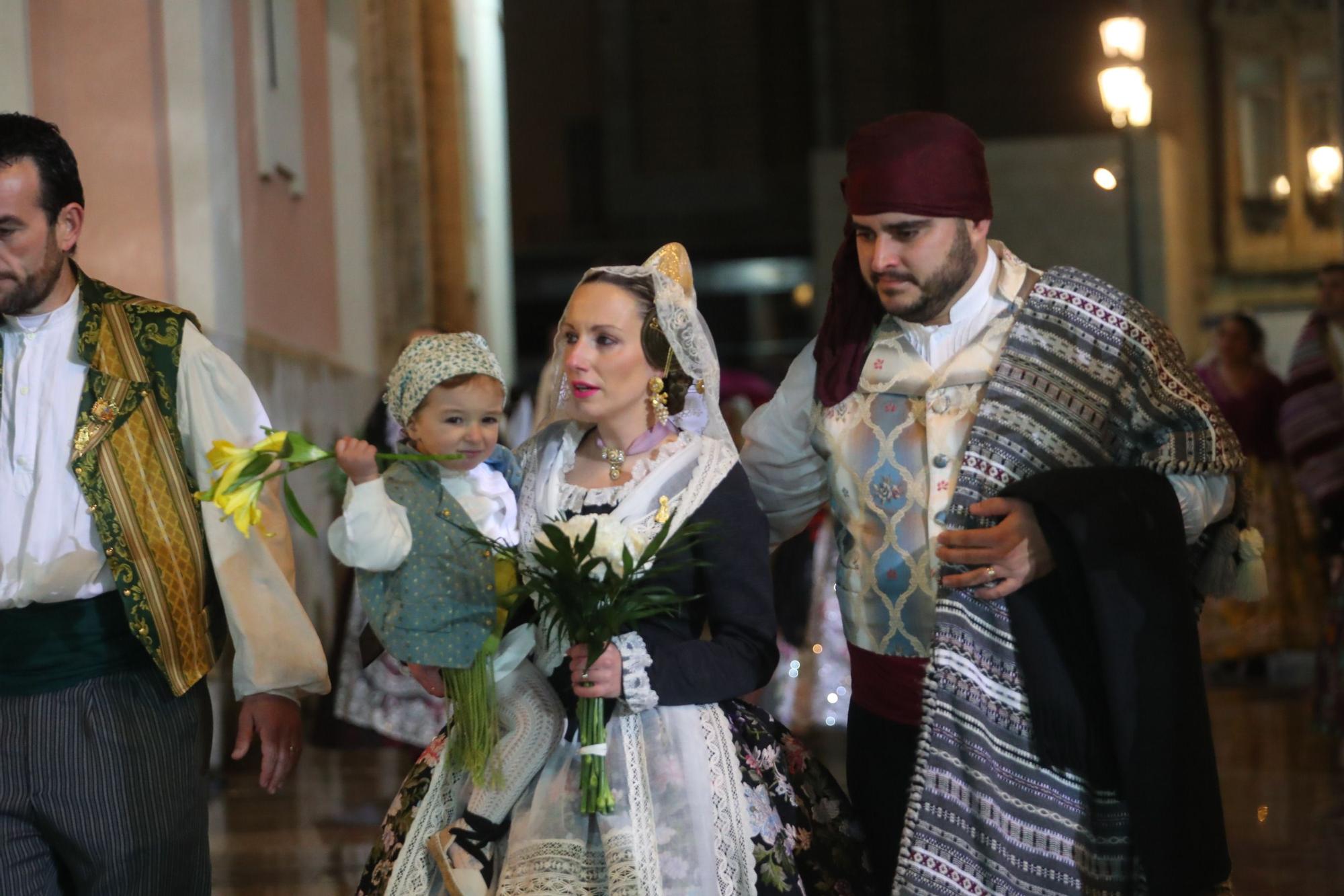 Búscate en el primer día de ofrenda por la calle de la Paz (entre las 20:00 a las 21:00 horas)