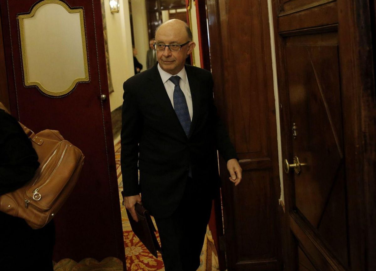 Res passa,  tot queda