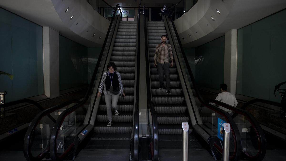 Apagón en un centro comercial de la capital aragonesa.