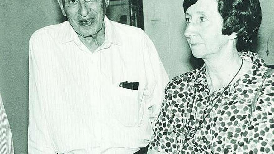 Severo Ochoa de Albornoz, junto a Margarita Salas Falgueras.