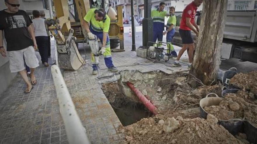 La Diputación plantea asumir la gestión del agua potable de 115 municipios