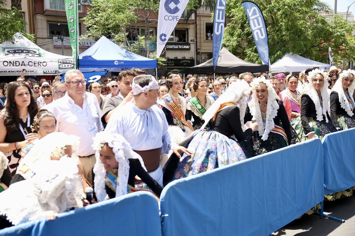 La corte desembarca en la mascletà del 22 de junio en Alicante La corte desembarca en la mascletà del 22 de junio en Alicante