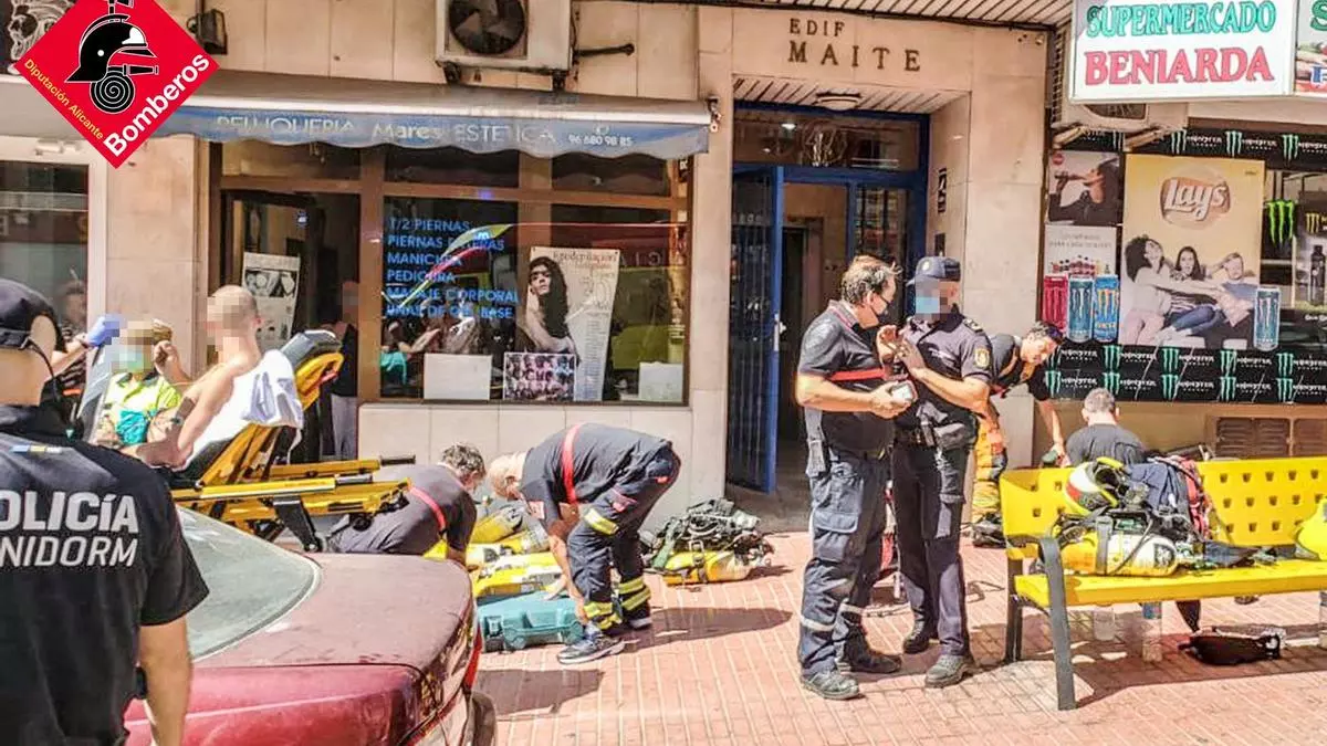 Rescatados dos trabajadores intoxicados cuando pintaban un aljibe en Benidorm