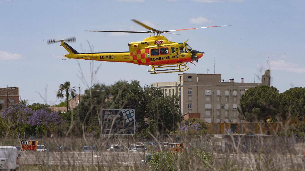 Helicòpter dels bombers, a Alzira.