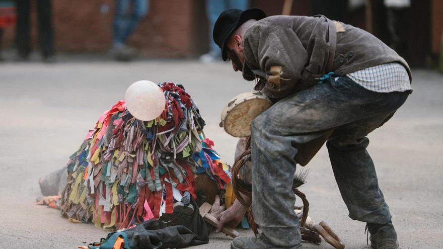 Los Diablos reconquistan de nuevo sus ancestrales ritos en Sarracín de Aliste