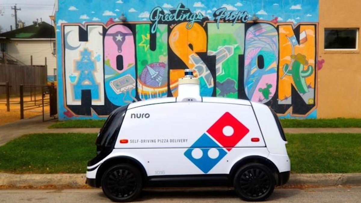 Domino's empezará a hacer entregas de pizza con coches autónomos