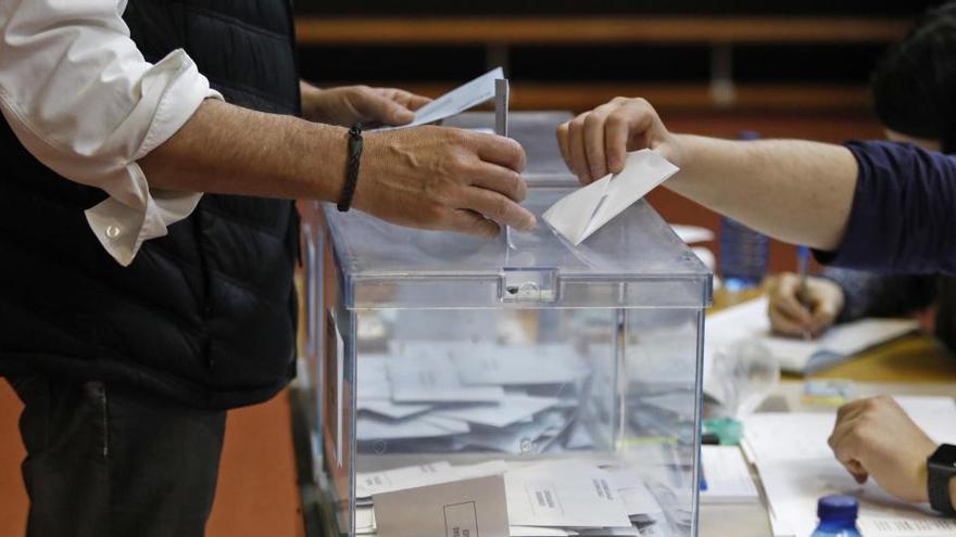 Comença el termini per demanar el vot per correu per a les eleccions del 14-F