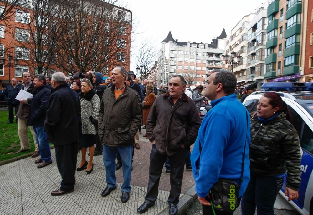 Incendio en un bazar chino de Oviedo.