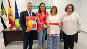 El coordinador de Trasplantes, la consejera de Salud y las responsables de Admo en rueda de prensa, ayer.