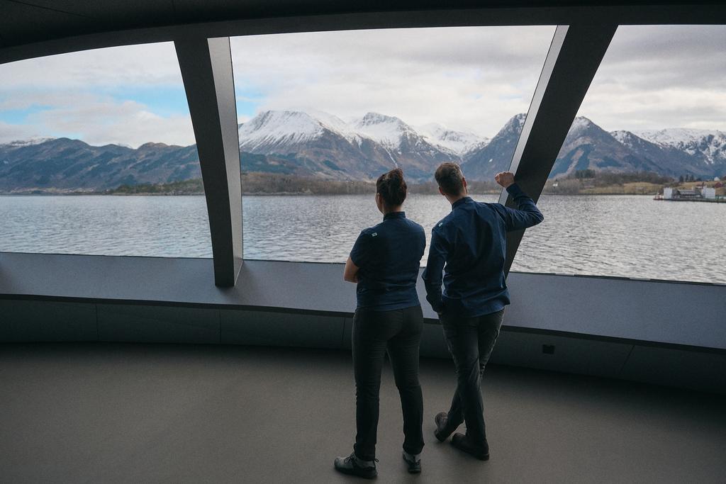 Anika Madsen y Nico Danielsen, chef y gerente del restaurante Iris.