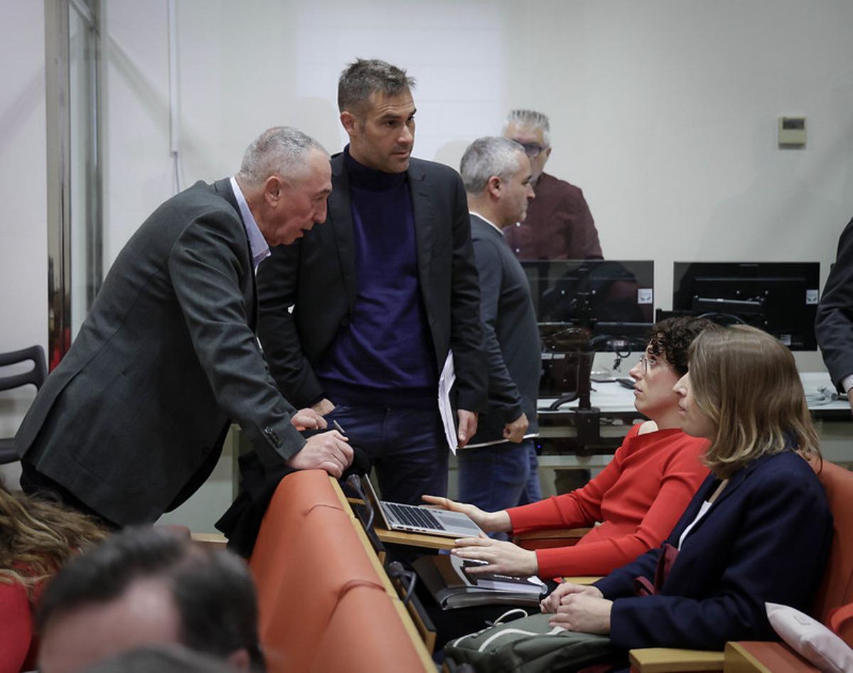 Baldoví, Fullana, Mas y Espinosa, este jueves en la diputación permanente de las Corts.